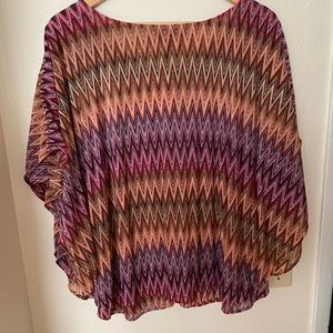 Jennifer Lopez free flowing top